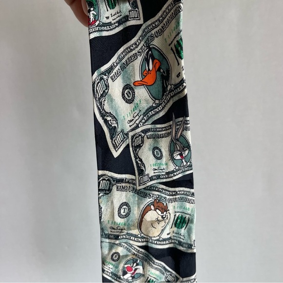 LOONEY TUNES Mania Neck Tie 100's Silk Money LOONEY FRIENDS 1996 - Picture 3 of 9
